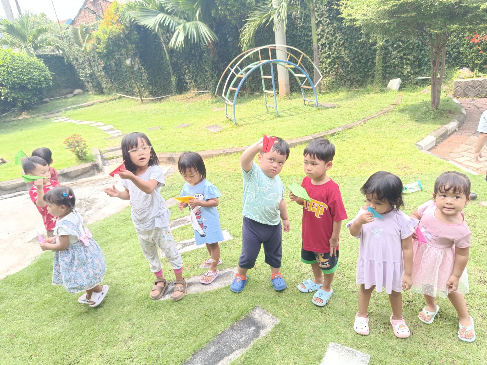 Anak-anak bermain di A11 Daycare